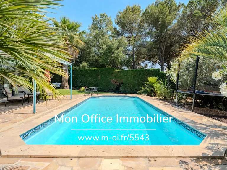 Maison Saint-Raphaël - 4 chambres - 156m²