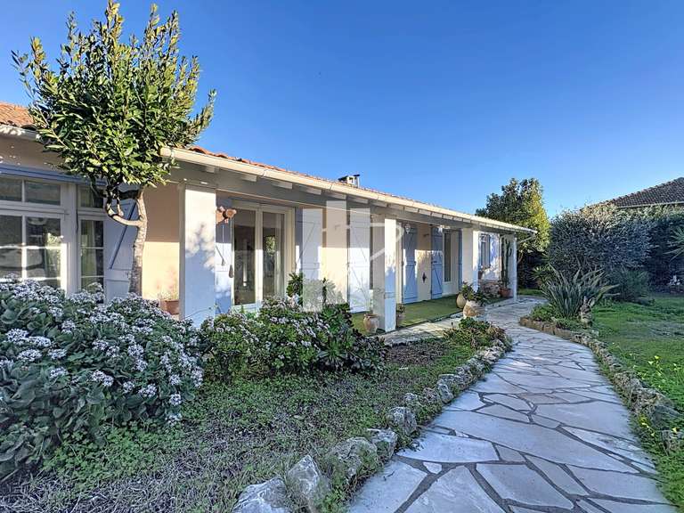 Maison Saint-Raphaël - 2 chambres - 94m²