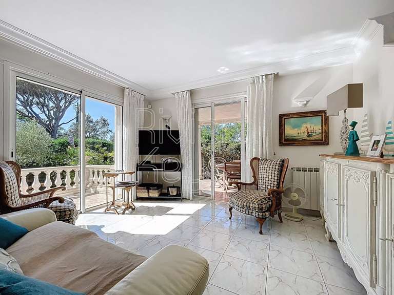 Maison Saint-Raphaël - 3 chambres - 126m²