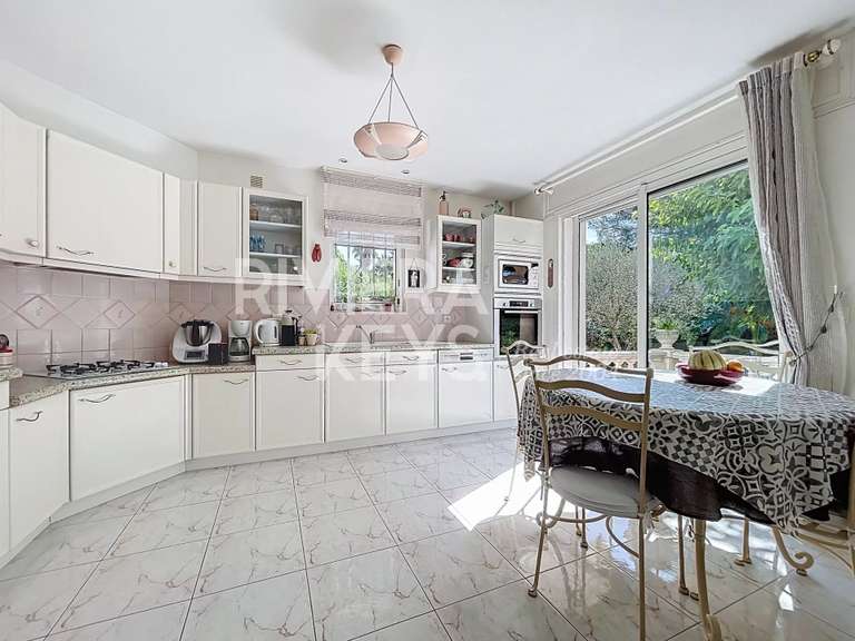 Maison Saint-Raphaël - 3 chambres - 126m²