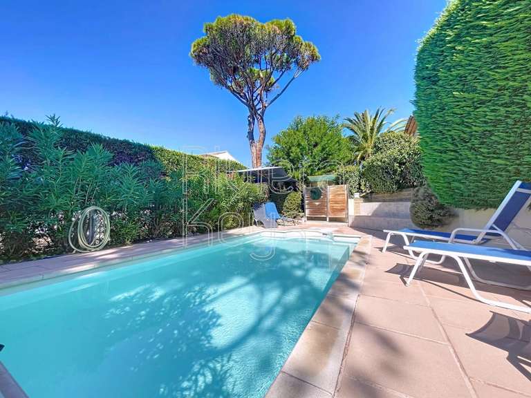 Maison Saint-Raphaël - 3 chambres - 126m²