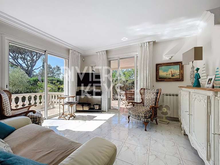 Maison Saint-Raphaël - 3 chambres - 126m²
