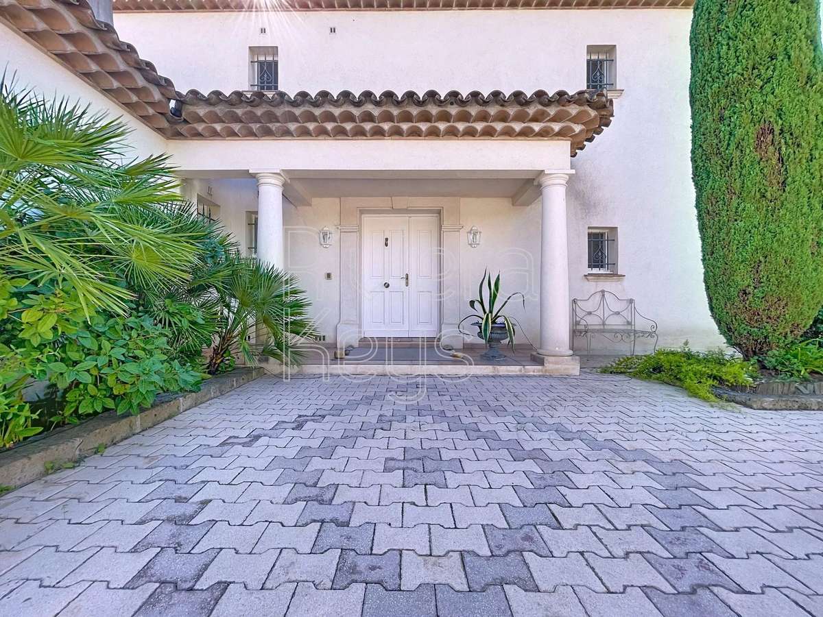 Maison Saint-Raphaël