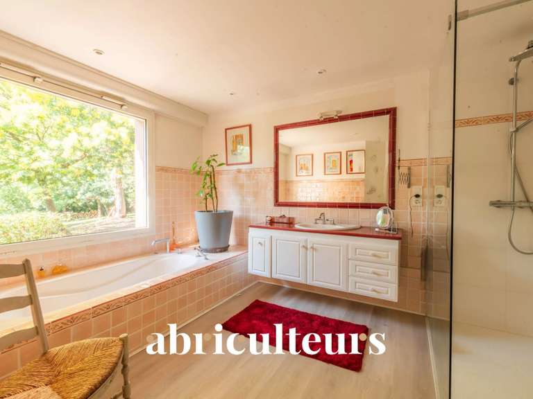 Maison Saint-Raphaël - 4 chambres - 300m²