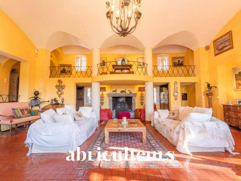 Maison Saint-Raphaël - 4 chambres - 300m²