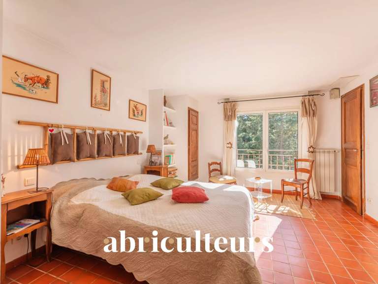 Maison Saint-Raphaël - 4 chambres - 300m²