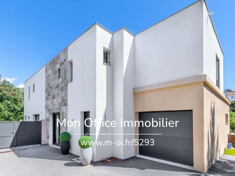 Maison Saint-Raphaël - 5 chambres - 125m²