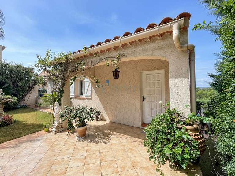 House Saint-Raphaël - 3 bedrooms - 136m²