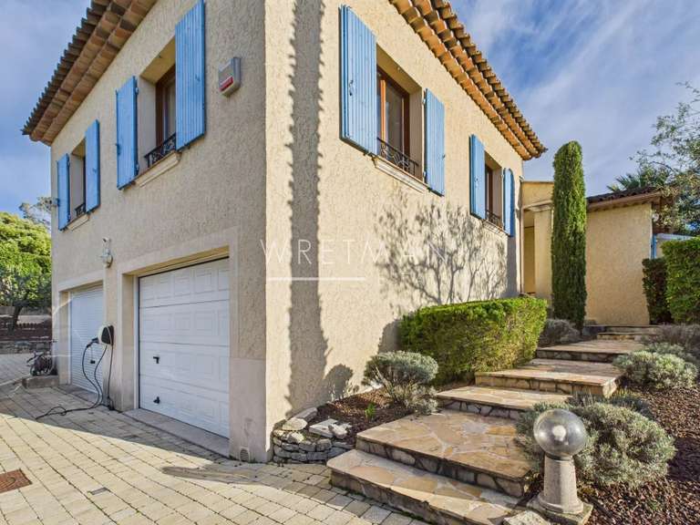 House Saint-Raphaël - 4 bedrooms - 185m²