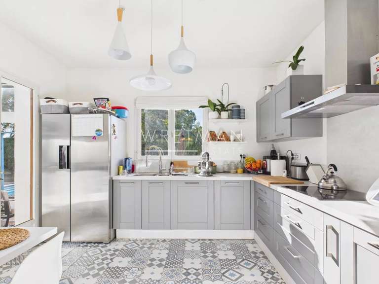 House Saint-Raphaël - 4 bedrooms - 185m²