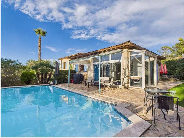 House Saint-Raphaël - 4 bedrooms - 185m²