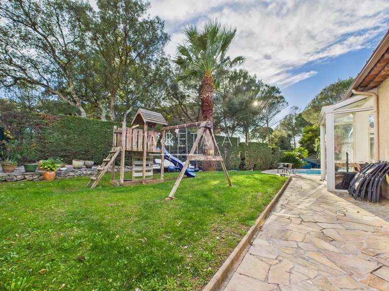 House Saint-Raphaël - 4 bedrooms - 185m²