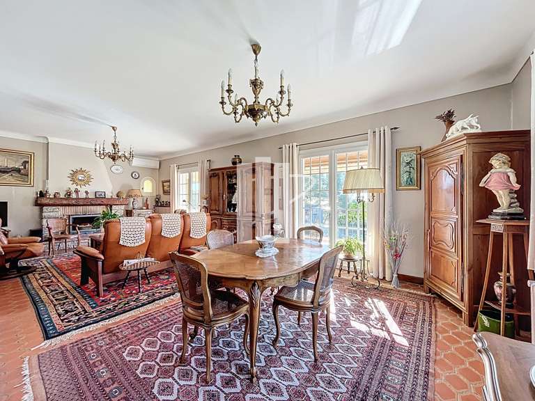 Maison Saint-Raphaël - 4 chambres - 184m²