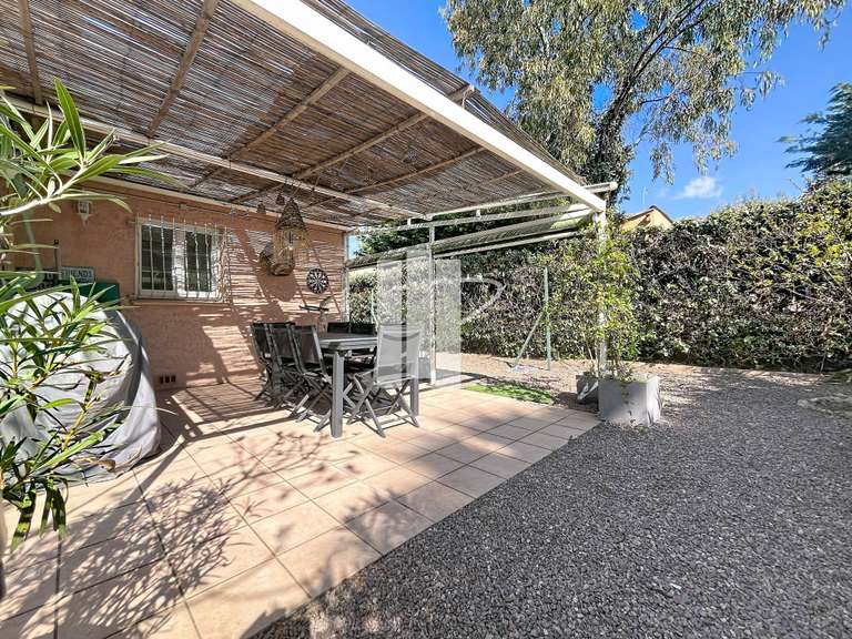 Maison Saint-Raphaël - 3 chambres - 125m²