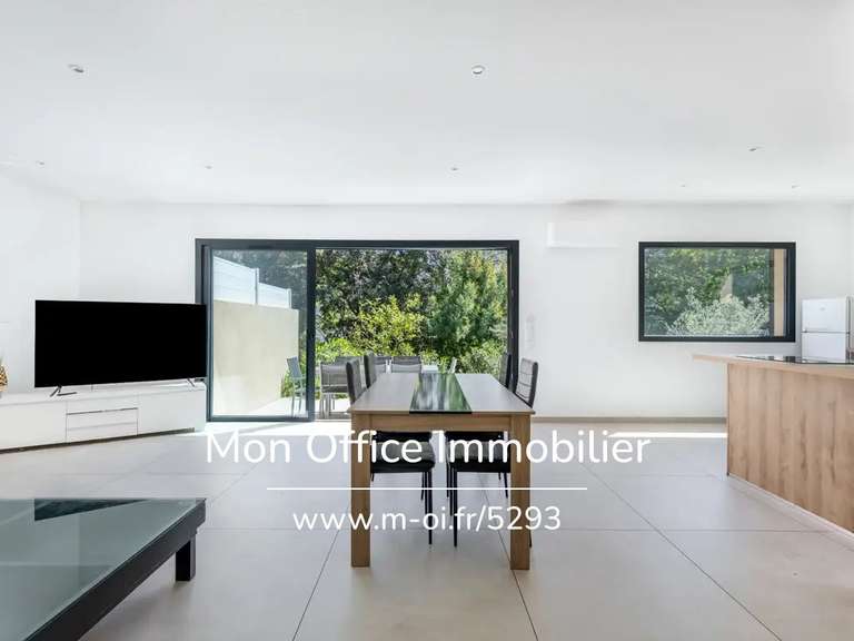 Maison Saint-Raphaël - 5 chambres - 125m²