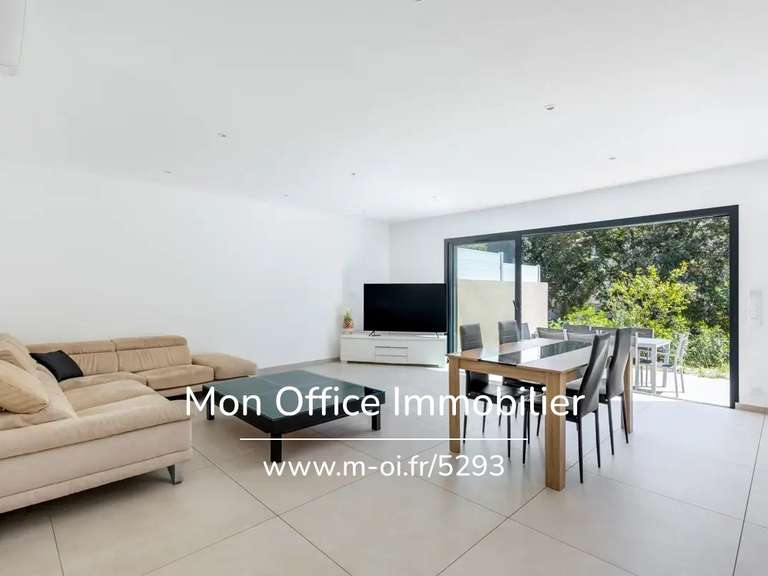 Maison Saint-Raphaël - 5 chambres - 125m²