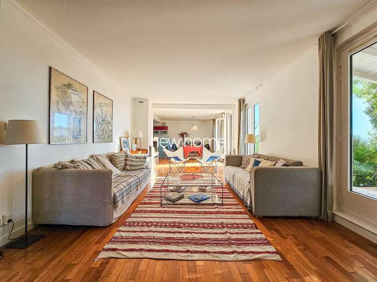 Maison Saint-Raphaël - 5 chambres - 185m²