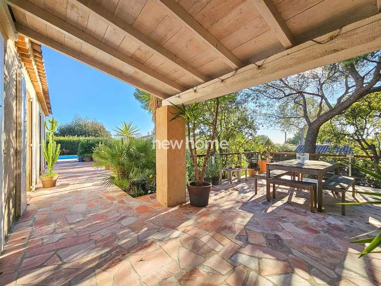 House Saint-Raphaël - 5 bedrooms - 185m²