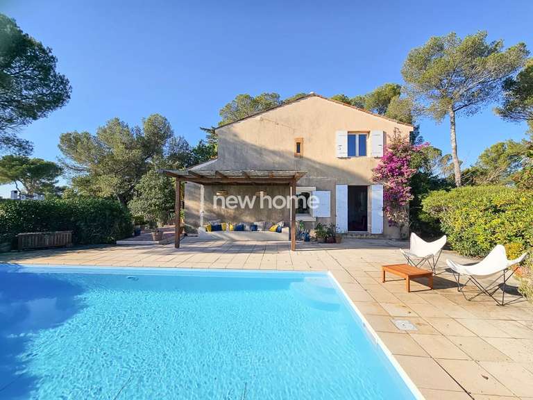 House Saint-Raphaël - 5 bedrooms - 185m²
