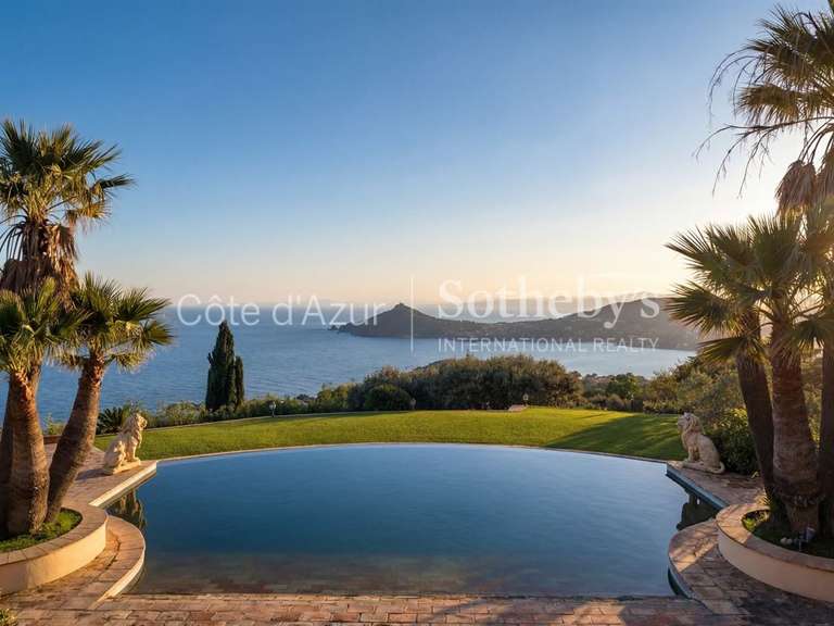 Maison avec Vue sur mer Saint-Raphaël - 5 chambres - 390m²