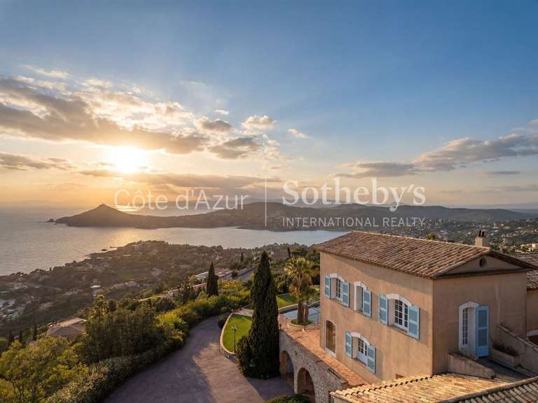 Maison avec Vue sur mer Saint-Raphaël - 5 chambres - 390m²