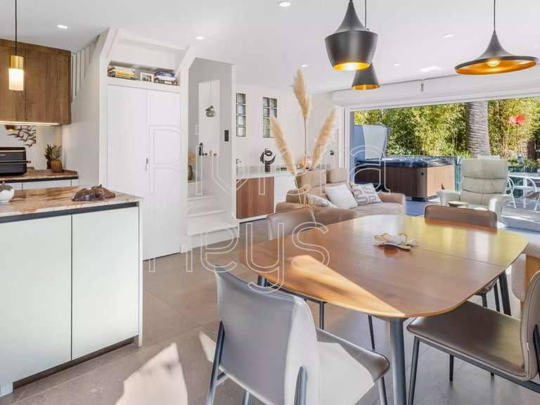 House Saint-Raphaël - 2 bedrooms - 81m²