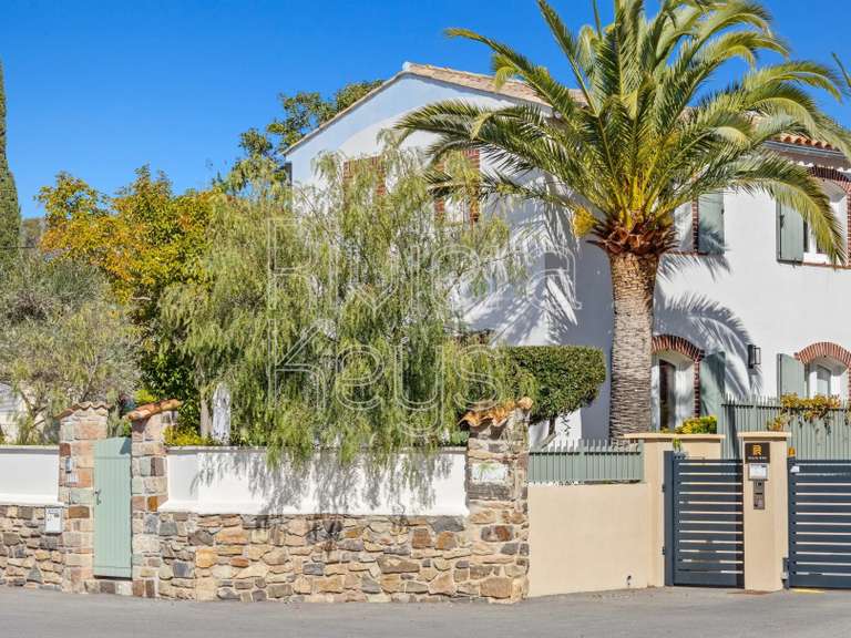 House Saint-Raphaël - 2 bedrooms - 81m²