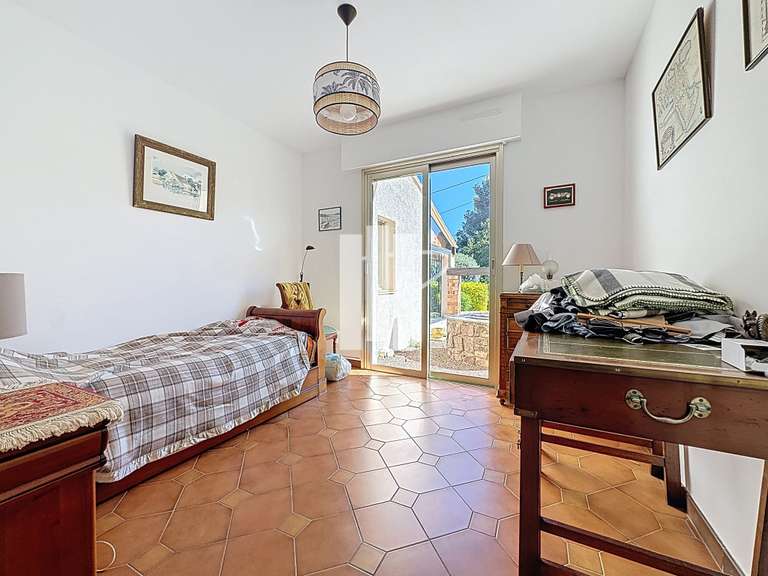 Maison Saint-Raphaël - 2 chambres - 111m²