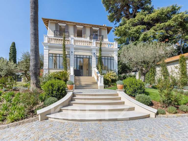 Maison Saint-Raphaël - 6 chambres - 410m²