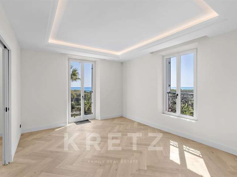 Maison Saint-Raphaël - 6 chambres - 410m²