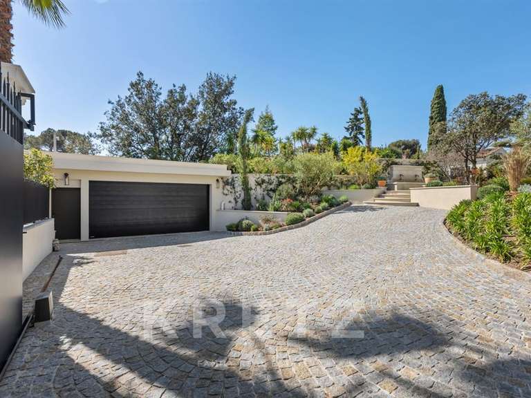Maison Saint-Raphaël - 6 chambres - 410m²