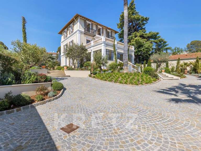 Maison Saint-Raphaël - 6 chambres - 410m²