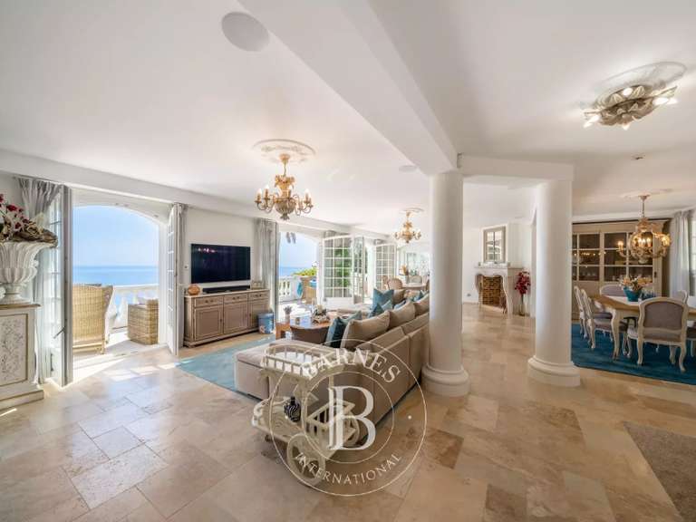 Maison Saint-Raphaël - 4 chambres - 324m²