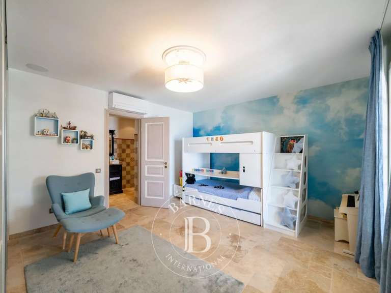 Maison Saint-Raphaël - 4 chambres - 324m²