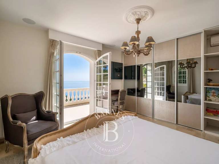 Maison Saint-Raphaël - 4 chambres - 324m²