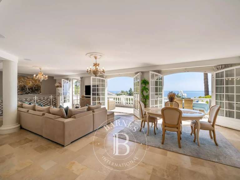 Maison Saint-Raphaël - 4 chambres - 324m²