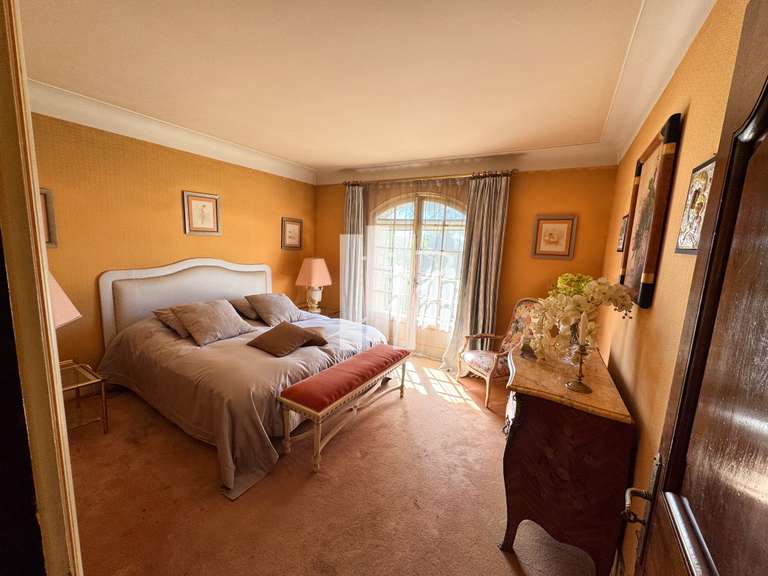 Maison Saint-Raphaël - 5 chambres - 300m²