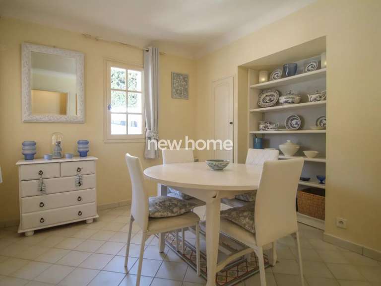 Maison Saint-Raphaël - 5 chambres - 275m²