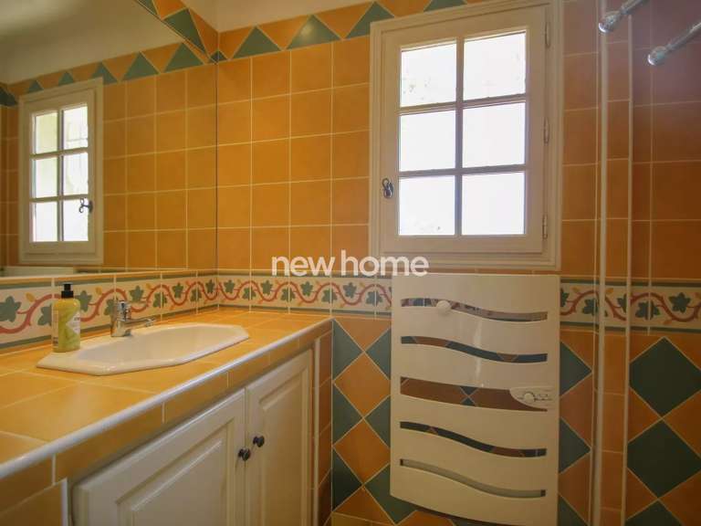 Maison Saint-Raphaël - 5 chambres - 275m²