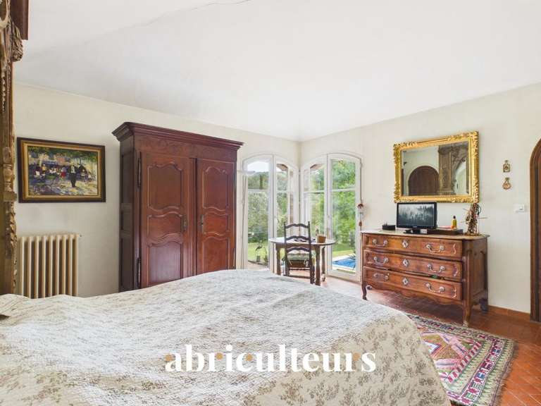 Maison Saint-Raphaël - 4 chambres - 300m²