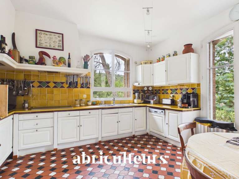 Maison Saint-Raphaël - 4 chambres - 300m²