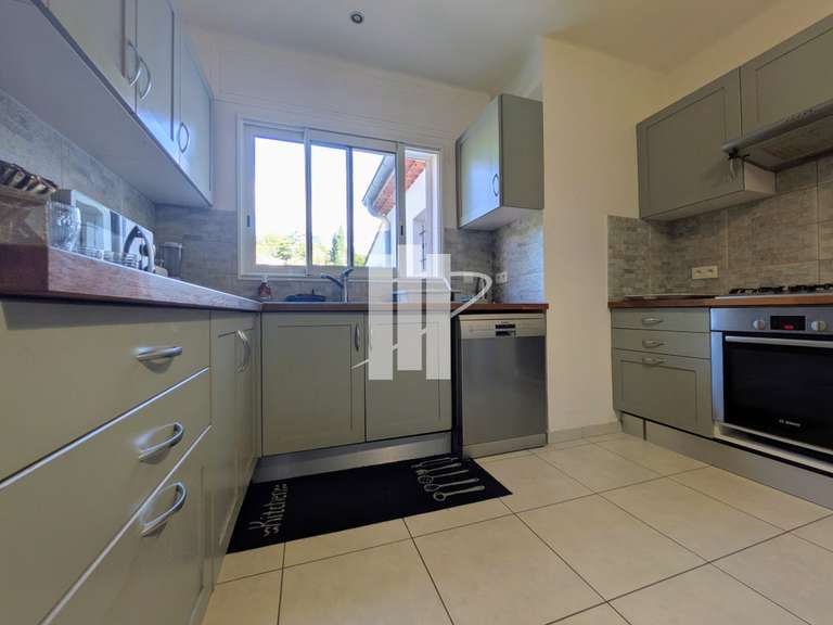 Maison Saint-Raphaël - 4 chambres - 120m²