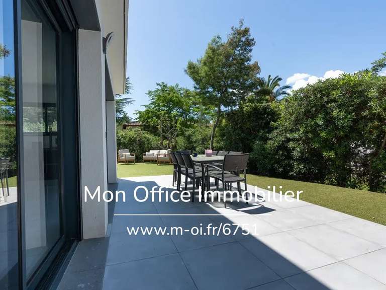 Maison Saint-Raphaël - 3 chambres - 110m²