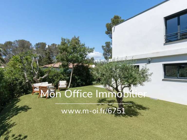 Maison Saint-Raphaël - 3 chambres - 110m²