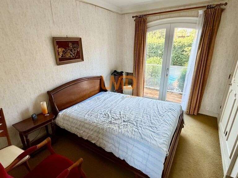 Maison Saint-Raphaël - 4 chambres - 143m²