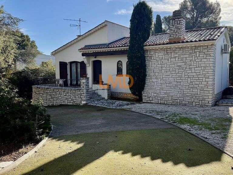 Maison Saint-Raphaël - 4 chambres - 143m²