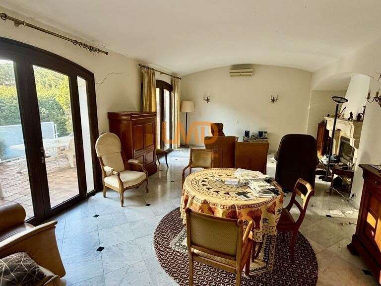 Maison Saint-Raphaël - 4 chambres - 143m²