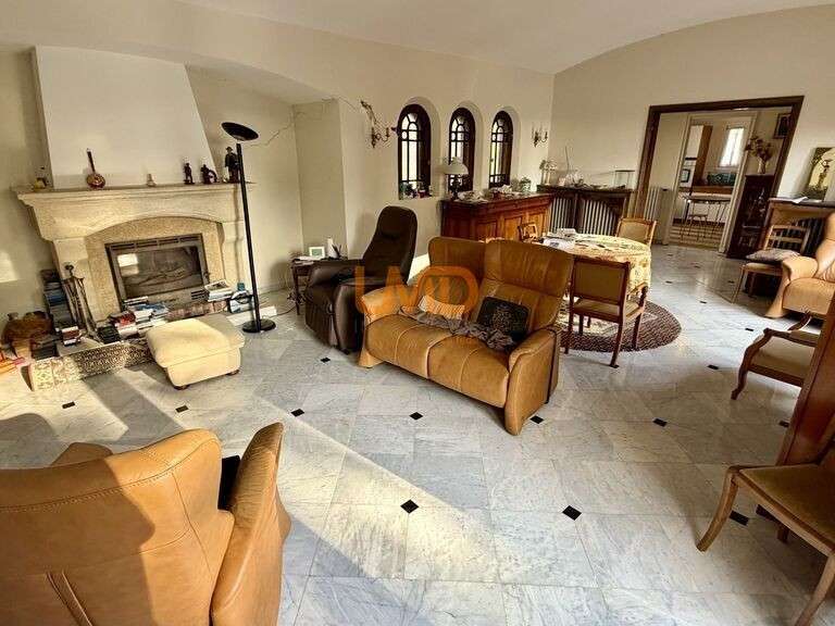 Maison Saint-Raphaël - 4 chambres - 143m²