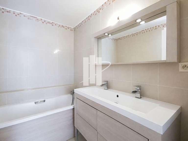 Maison Saint-Raphaël - 5 chambres - 155m²