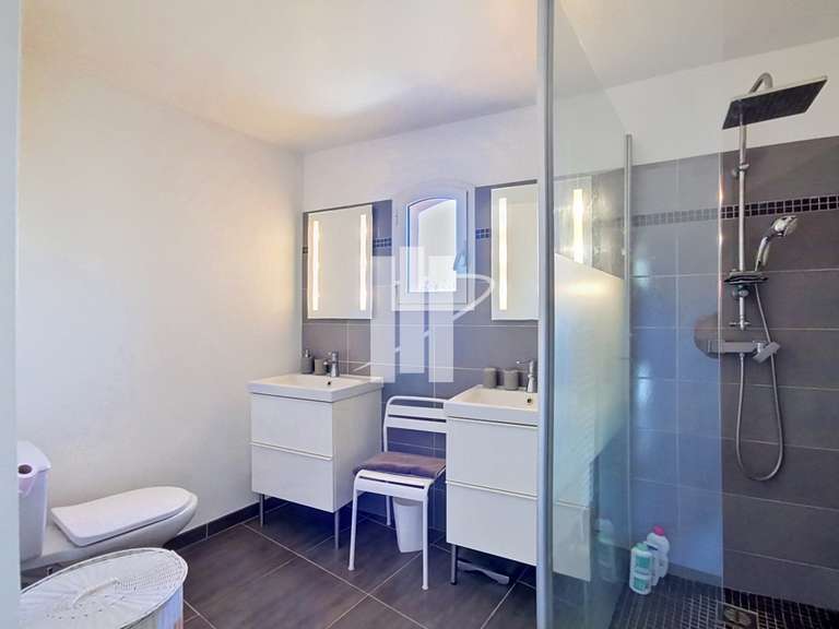 Maison Saint-Raphaël - 5 chambres - 155m²